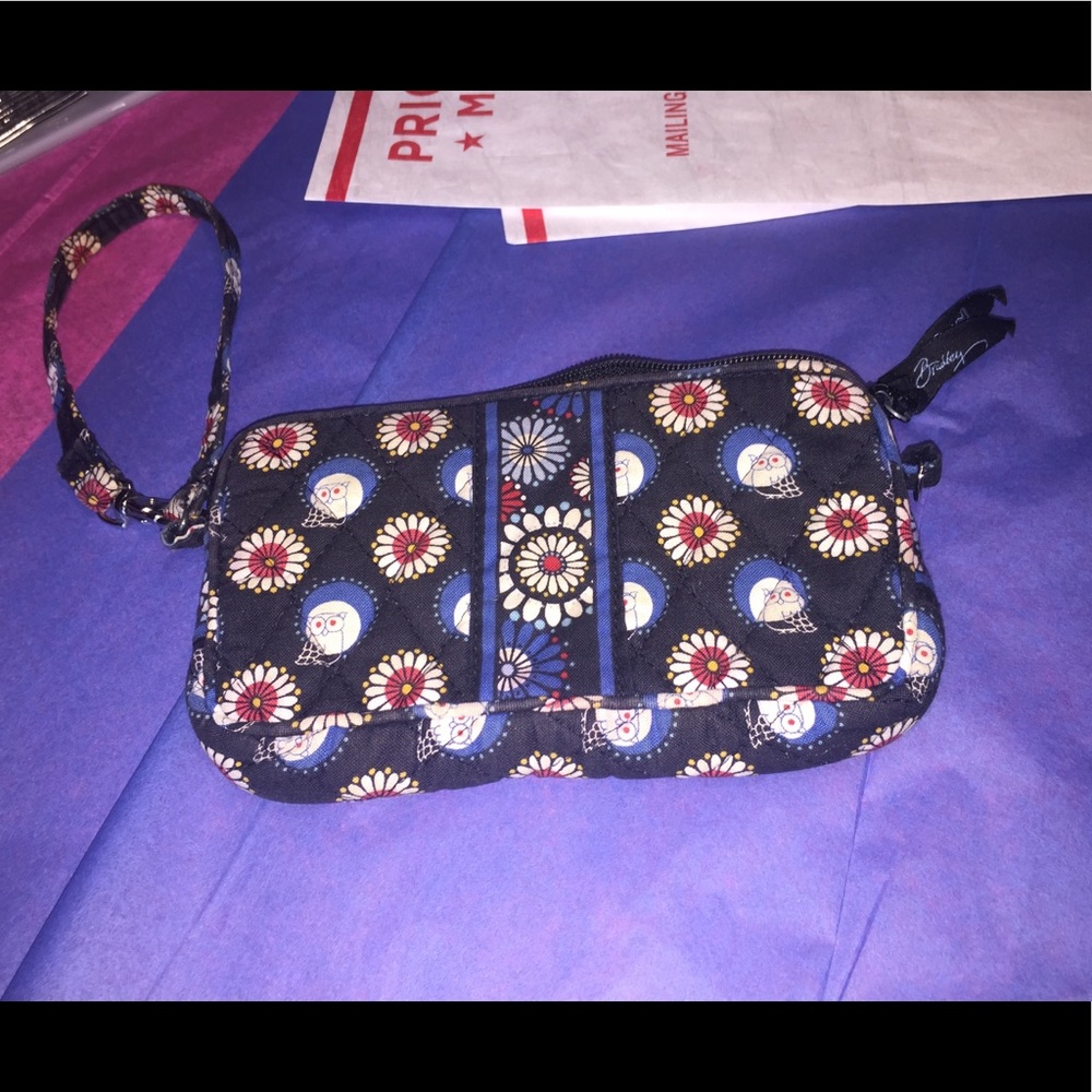 Vera Bradley’s Night Owls Design Wristlet